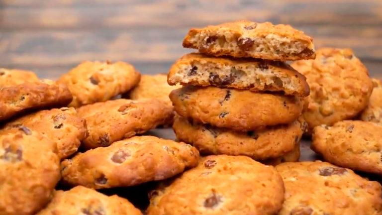 Овсяное печенье с медом и изюмом - 1001 рецепт