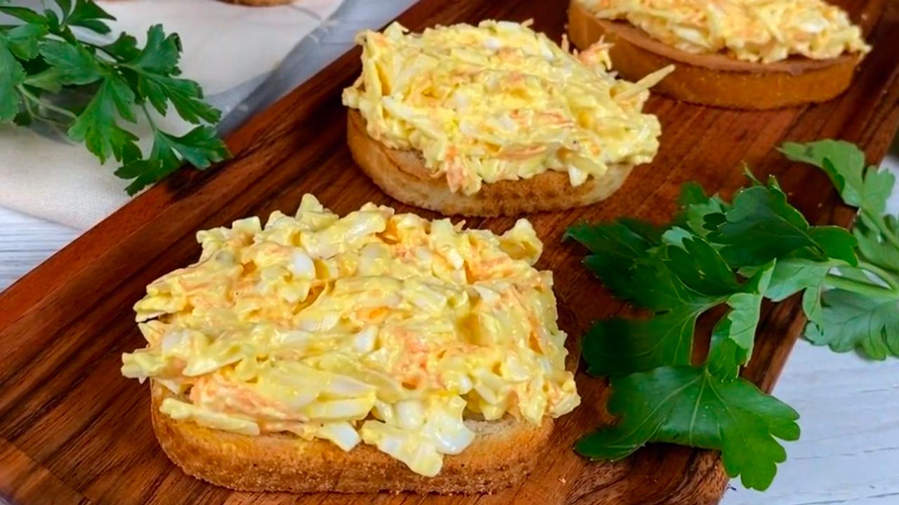 Бутерброды с колбасным сыром - 1001 рецепт